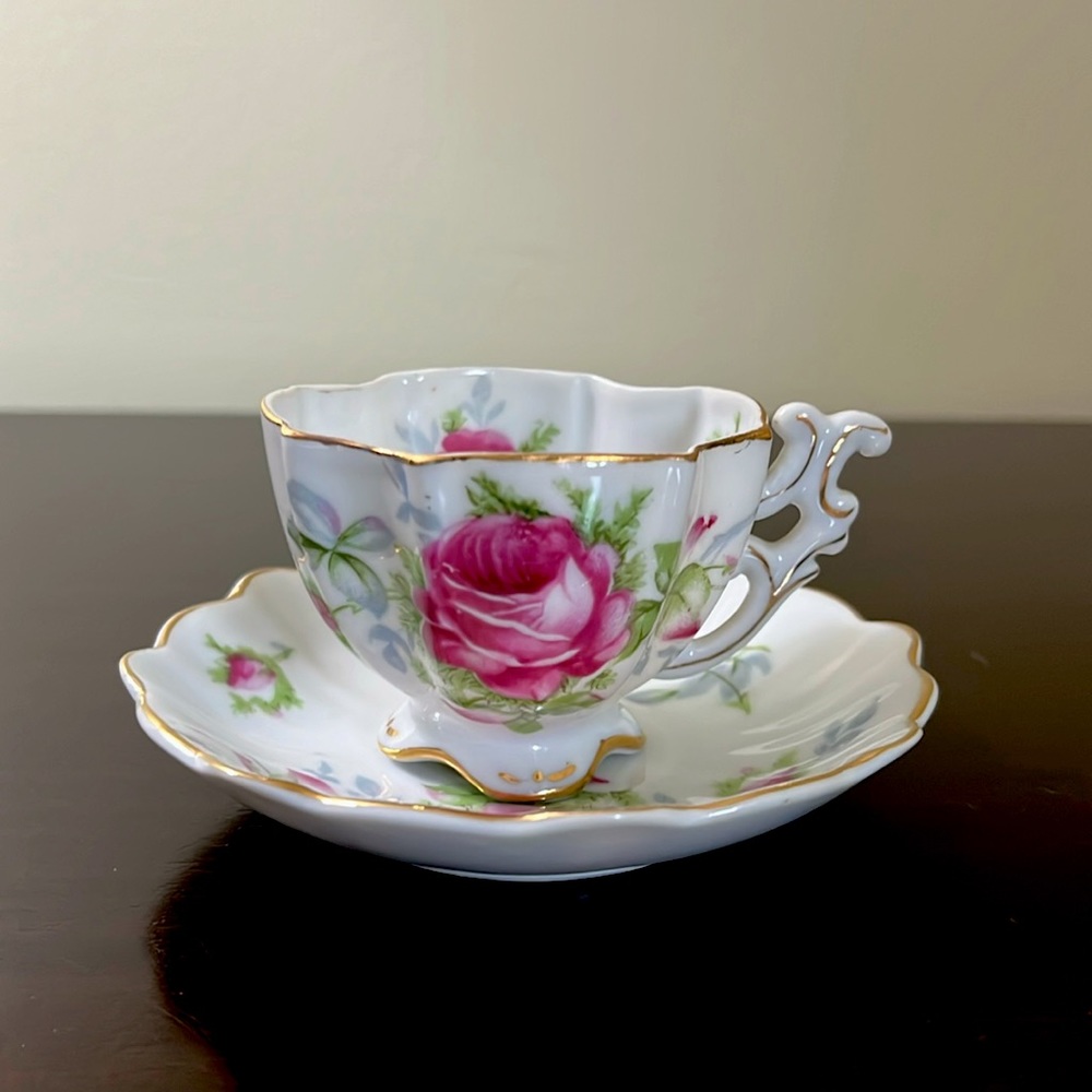 Lefton China tea cup with saucer